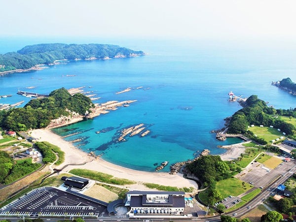 ■かつてない海と自然のアドベンチャーミュージアム 足摺海洋館SATOUMI 入館券付 【往復高知空港利用】 四国周遊ホテルチョイスプラン! 四国スーパーチョイス 2泊3日3